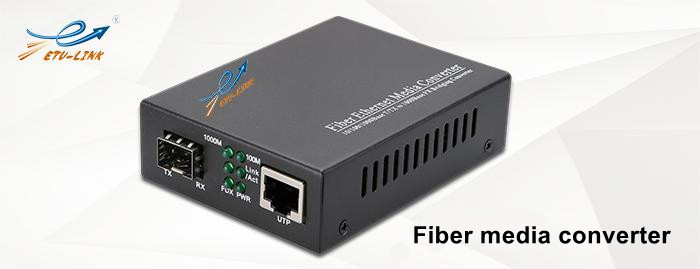 What is the use of the FEF function on the fiber media converter?